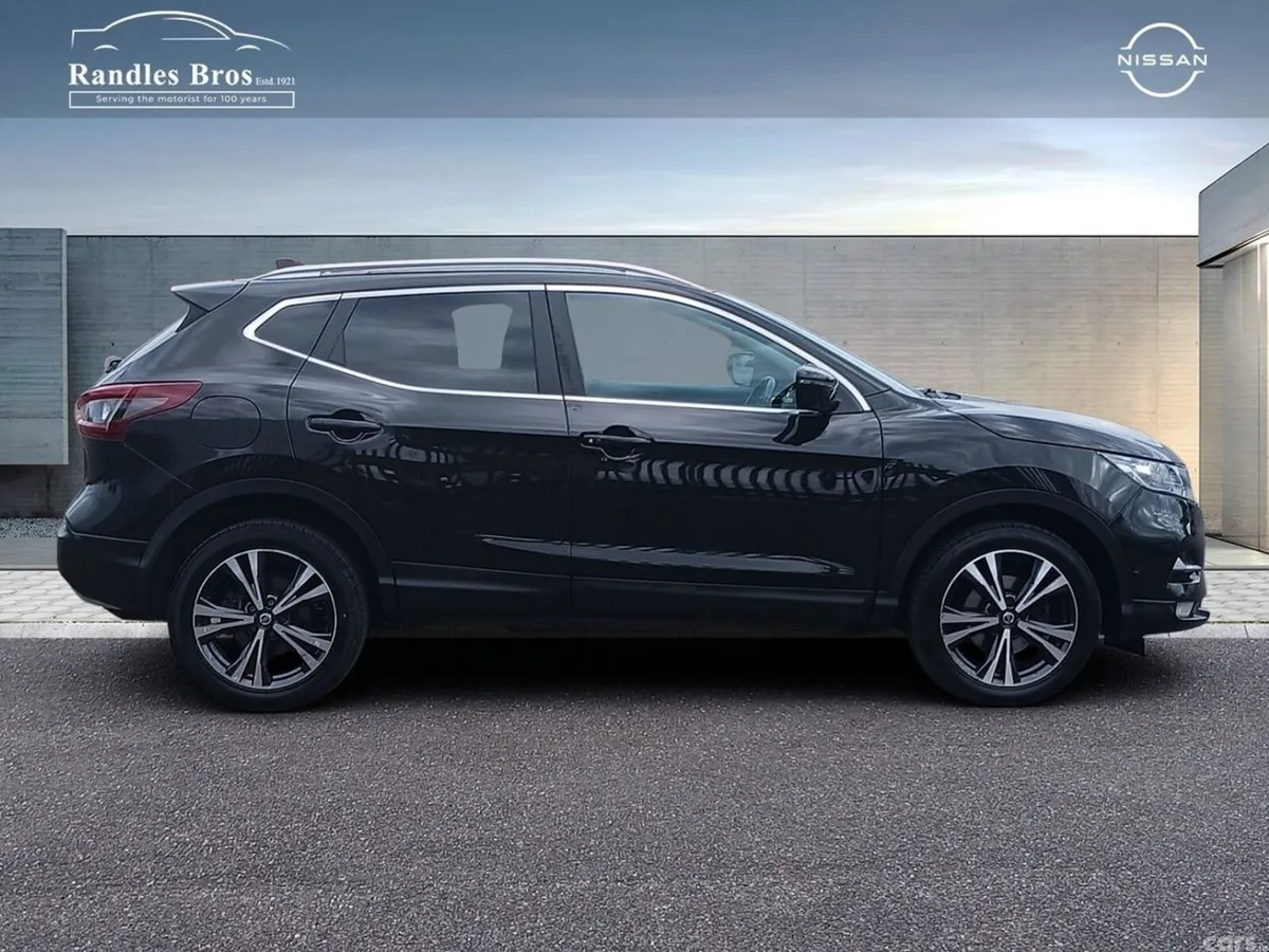 Nissan Qashqai Hatchback, Diesel, 2020, Black