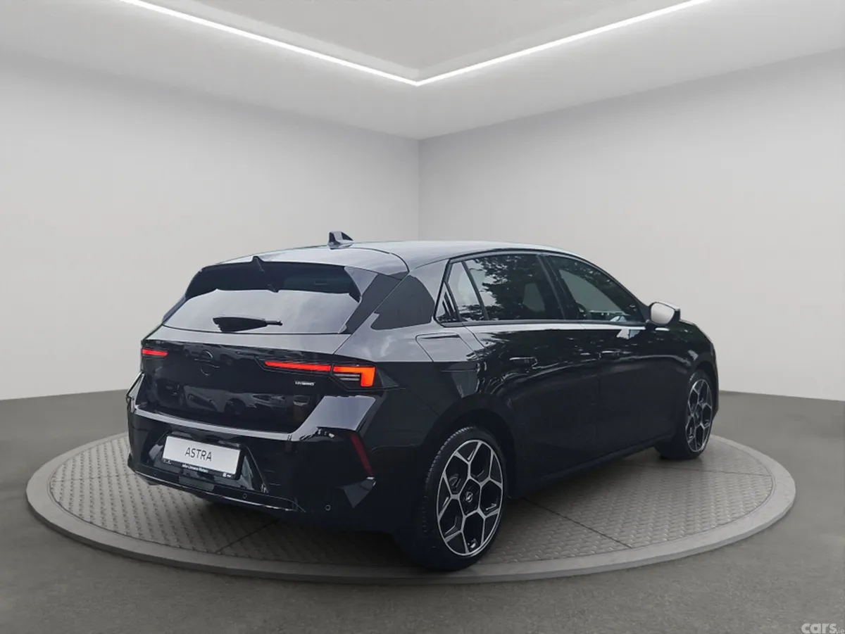 Opel Astra Hatchback, Petrol Hybrid, 2026, Black