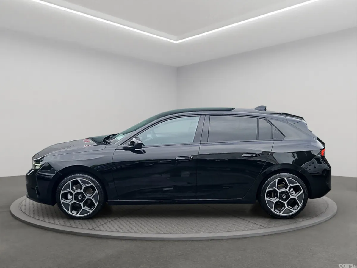 Opel Astra Hatchback, Petrol Hybrid, 2026, Black