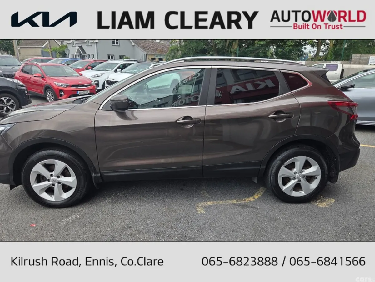 Nissan Qashqai MPV, Diesel, 2018, Brown