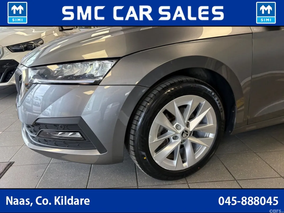Skoda Octavia Estate, Diesel, 2023, Grey