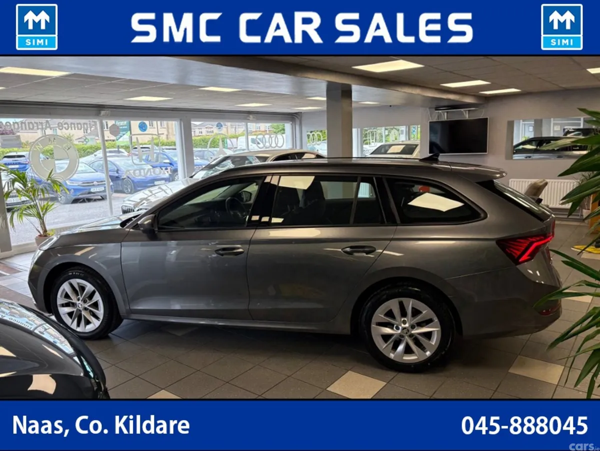 Skoda Octavia Estate, Diesel, 2023, Grey