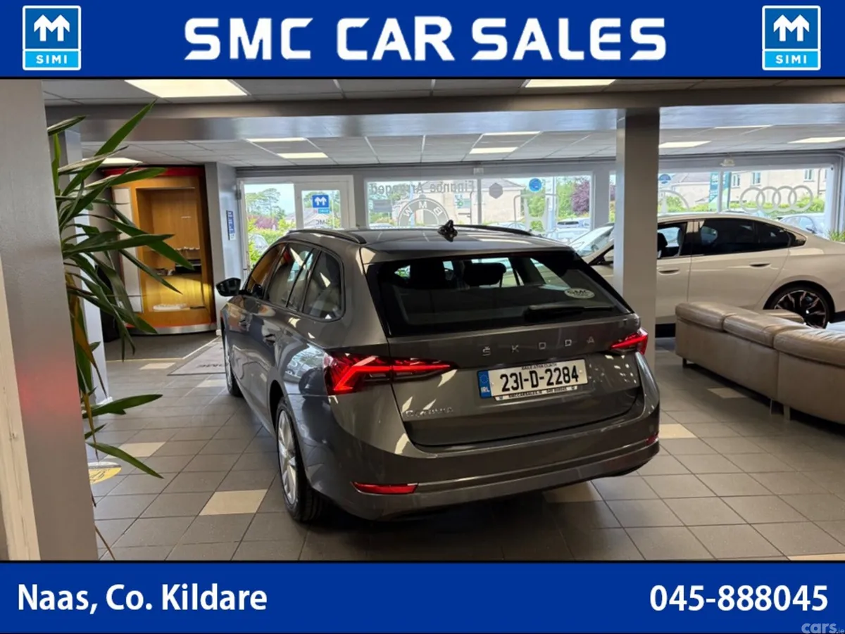 Skoda Octavia Estate, Diesel, 2023, Grey