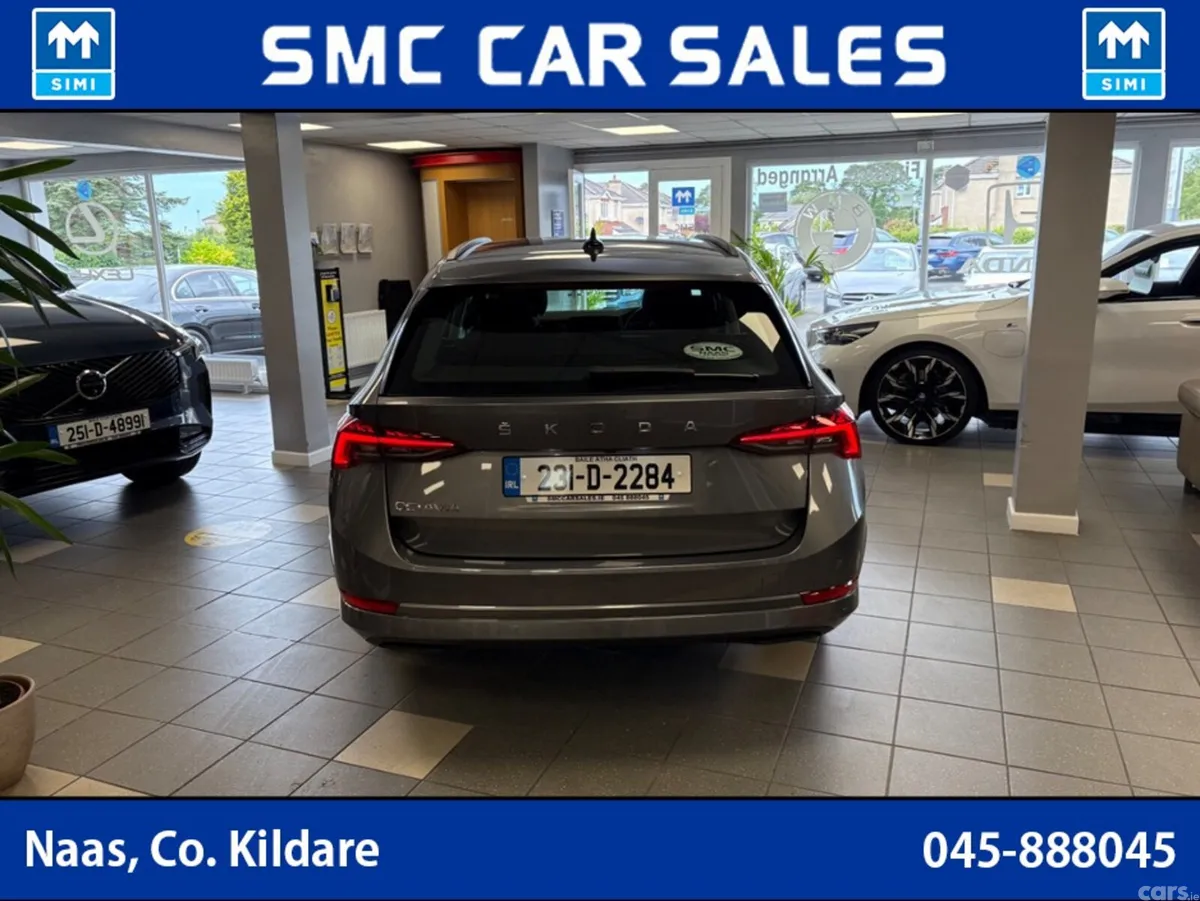 Skoda Octavia Estate, Diesel, 2023, Grey
