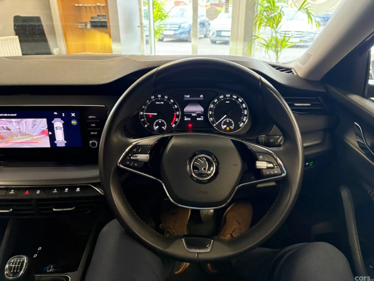 Skoda Octavia Estate, Diesel, 2023, Grey