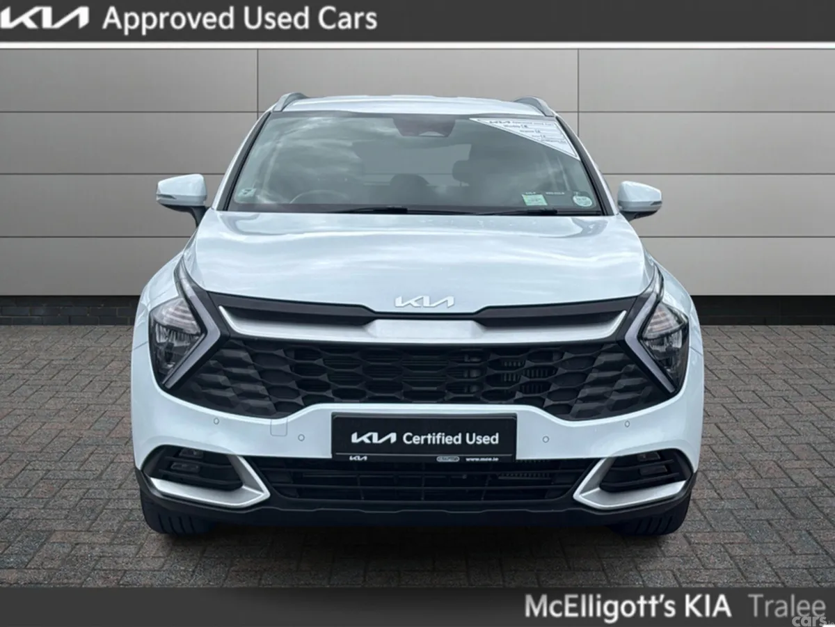 Kia Sportage MPV, Diesel, 2022, White