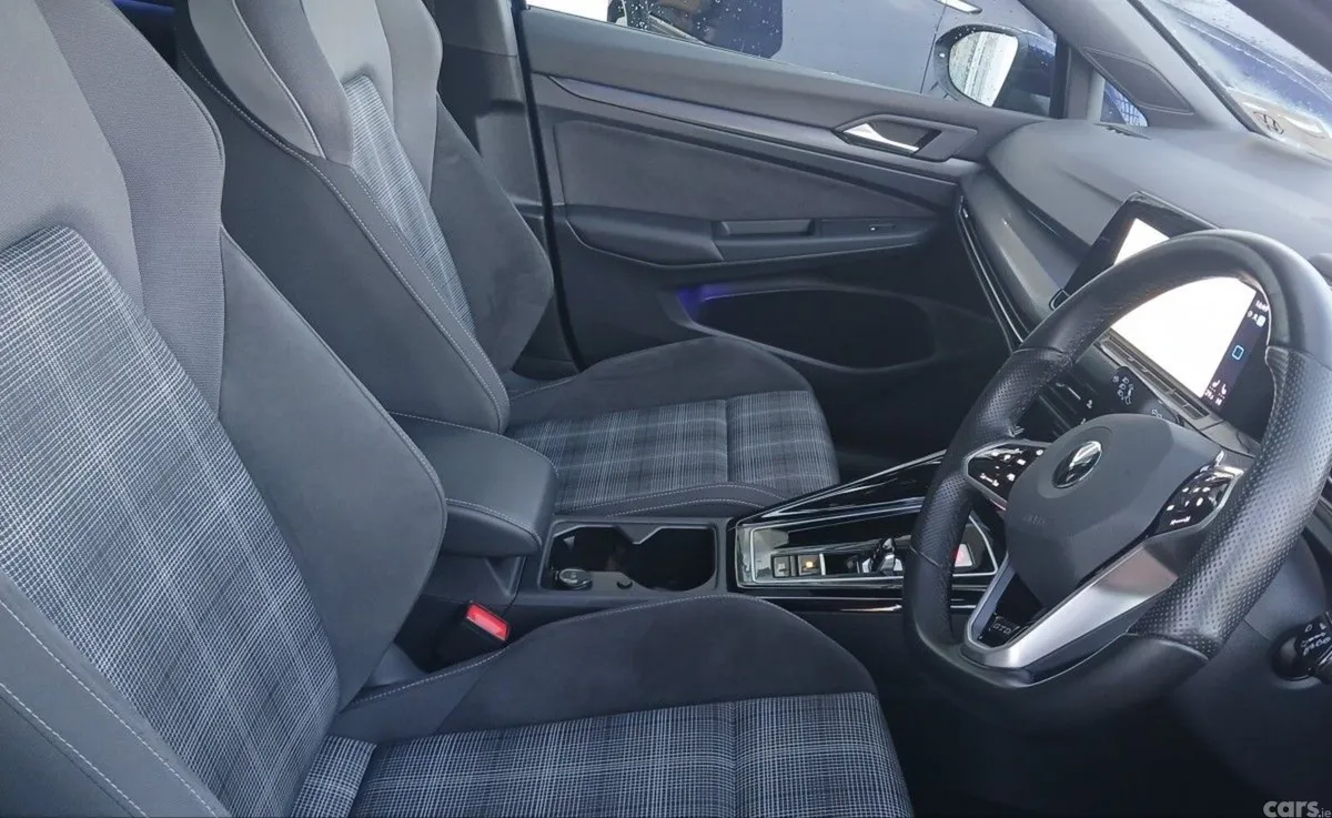 Volkswagen Golf Estate, Diesel, 2023, Blue