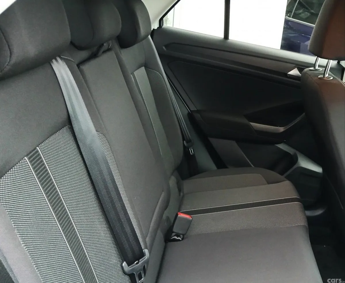 Volkswagen T-Roc SUV, Diesel, 2024, White