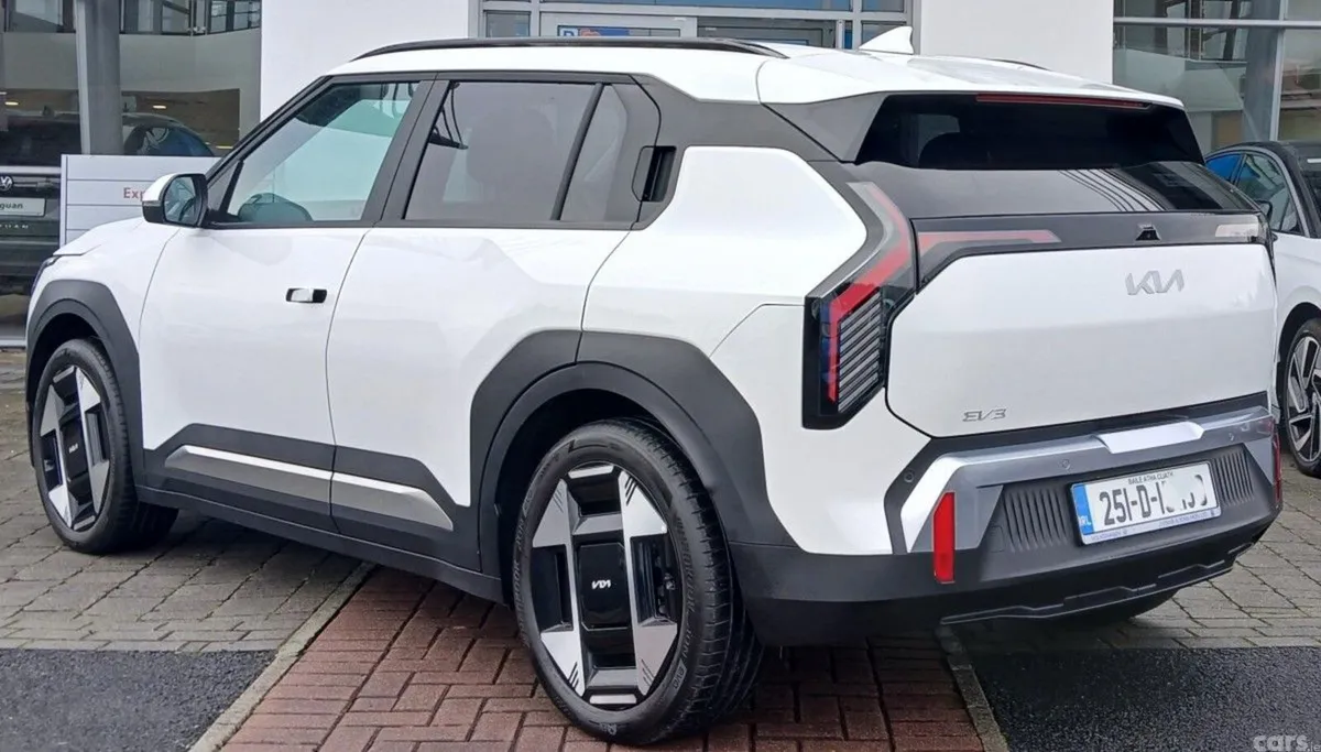 Kia EV3 MPV, Electric, 2025, White