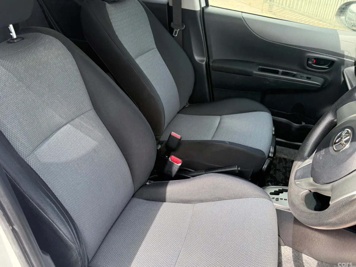 Toyota Vitz Hatchback, Petrol, 2012, White