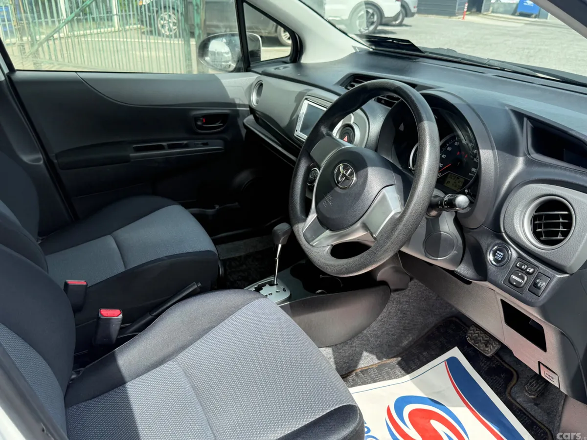 Toyota Vitz Hatchback, Petrol, 2012, White