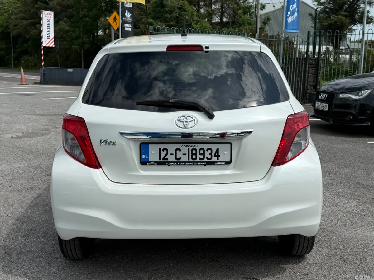Toyota Vitz Hatchback, Petrol, 2012, White
