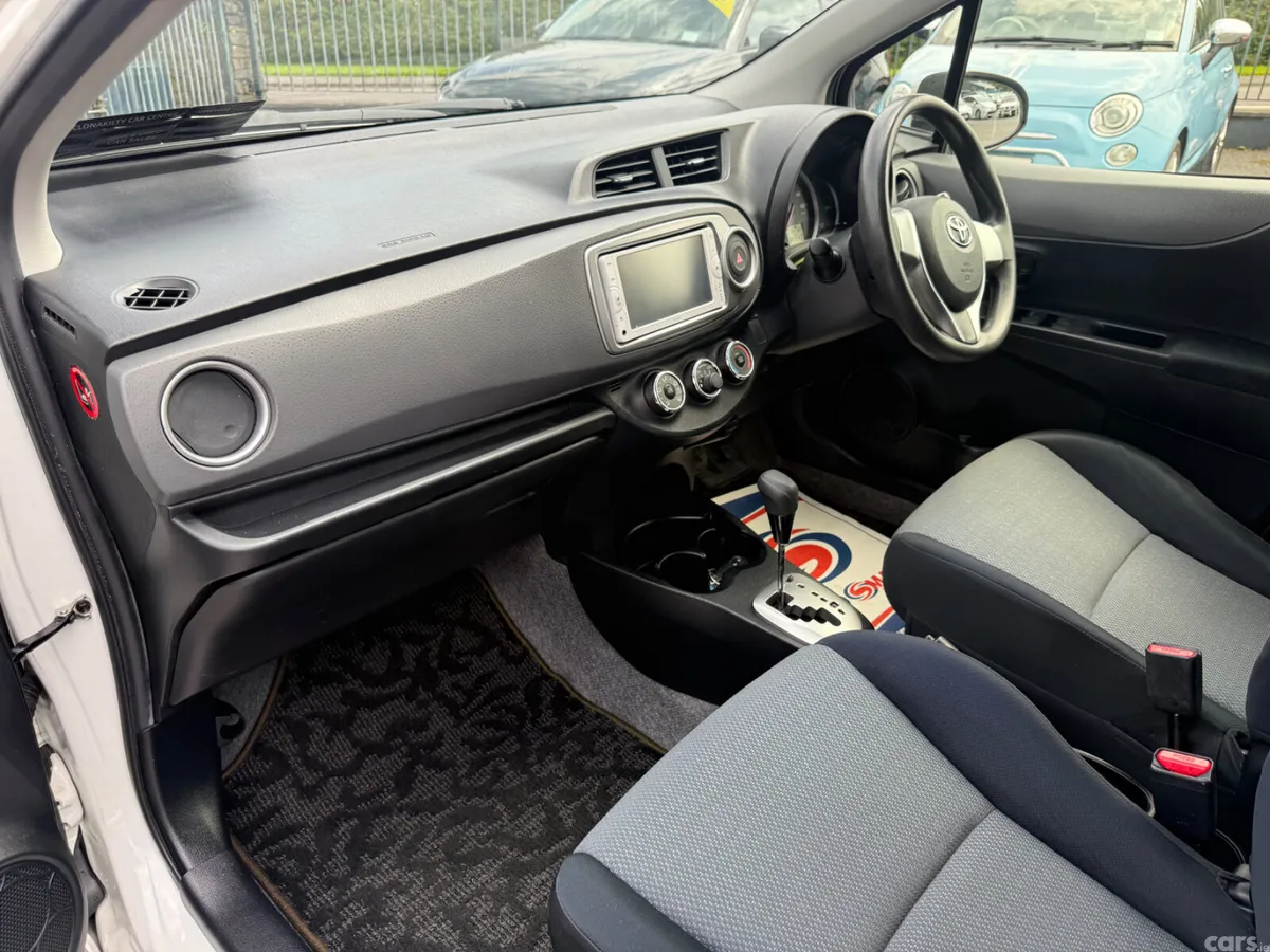 Toyota Vitz Hatchback, Petrol, 2012, White