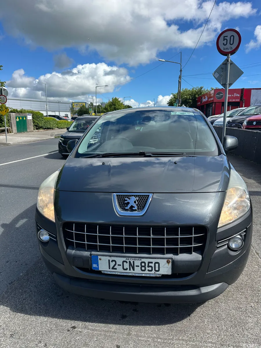 Peugeot 3008 MPV, Diesel, 2012, Grey