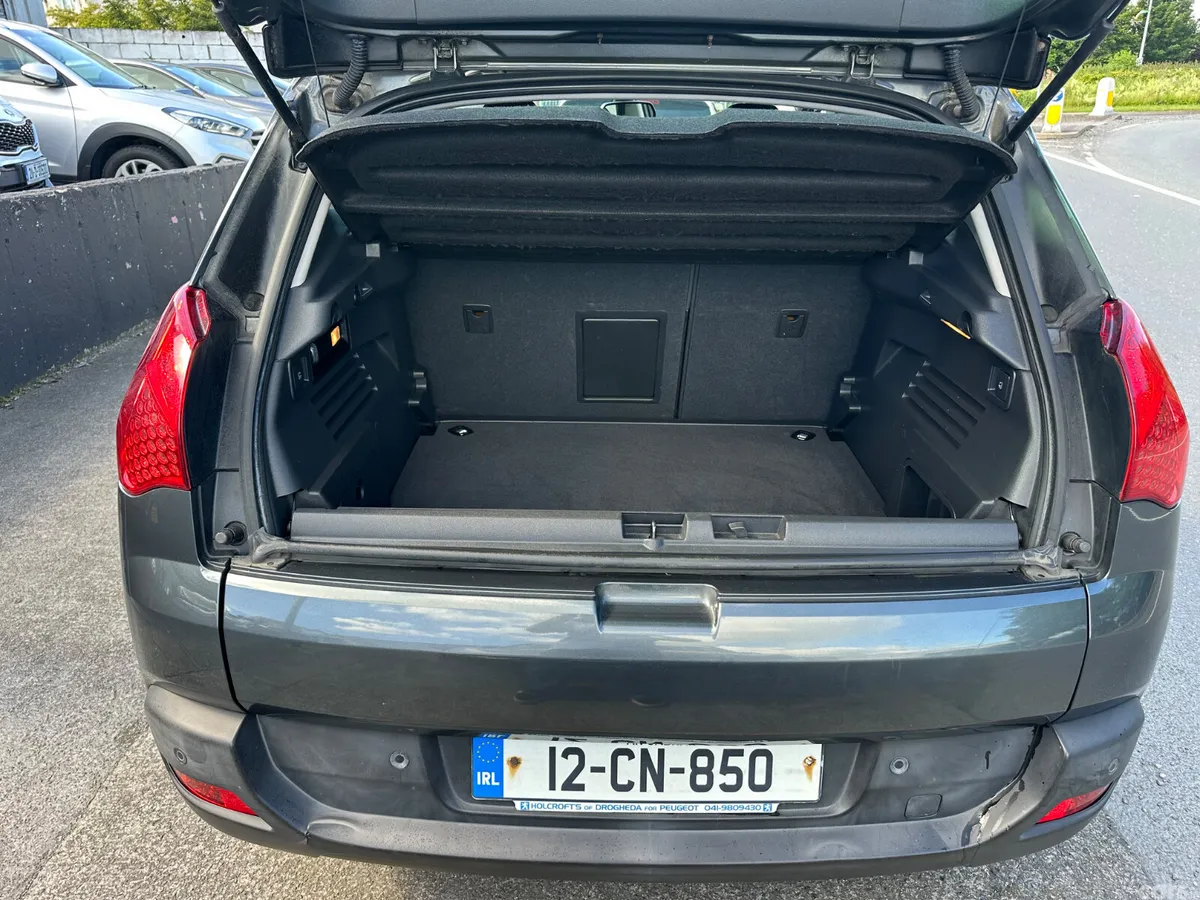 Peugeot 3008 MPV, Diesel, 2012, Grey