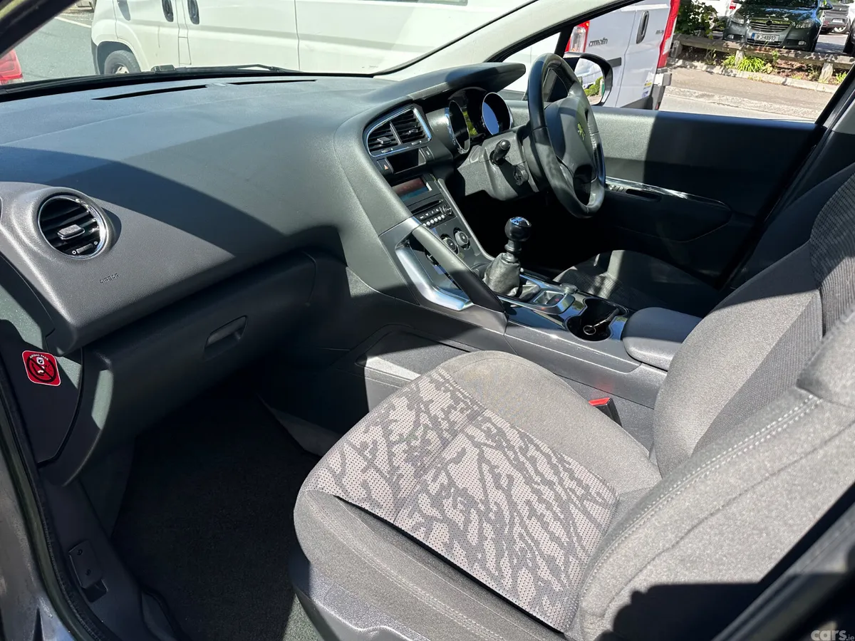 Peugeot 3008 MPV, Diesel, 2012, Grey