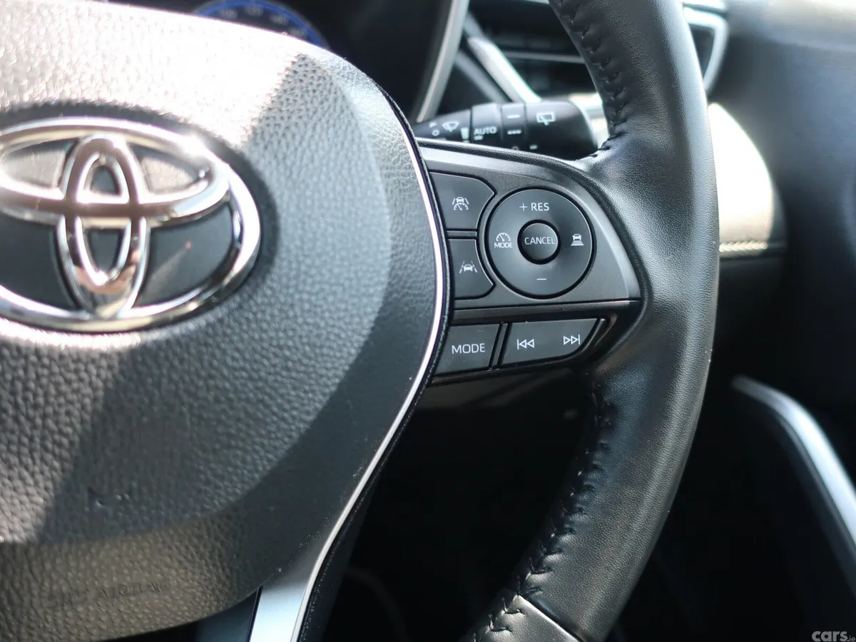 Toyota Corolla Hatchback, Petrol Hybrid, 2023, White