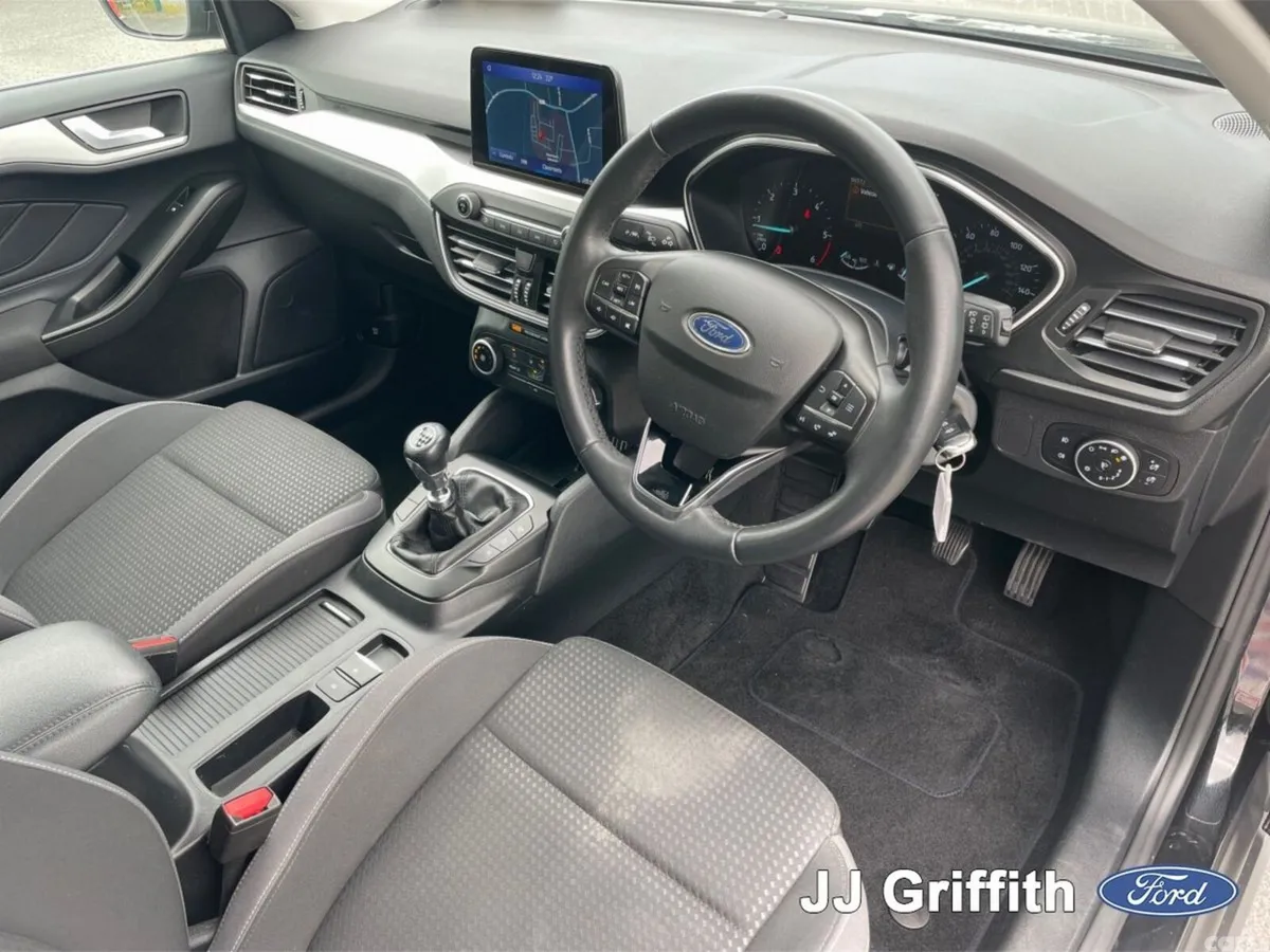 Ford Focus Hatchback, Diesel, 2021, Black