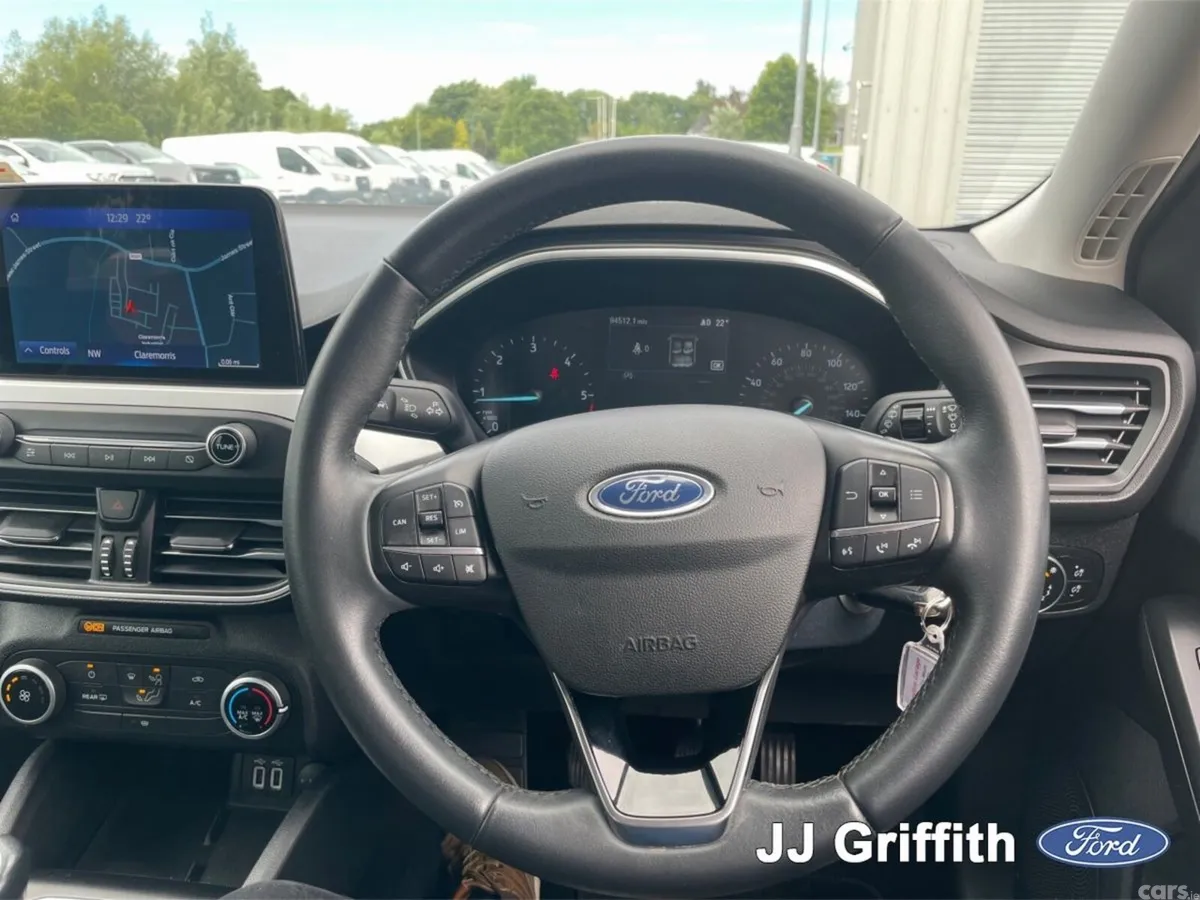 Ford Focus Hatchback, Diesel, 2021, Black