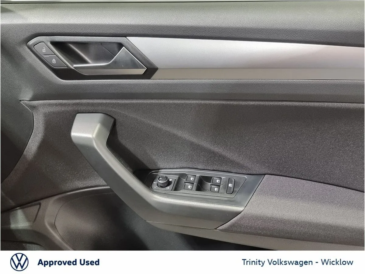 Volkswagen T-Roc SUV, Petrol, 2025, Black