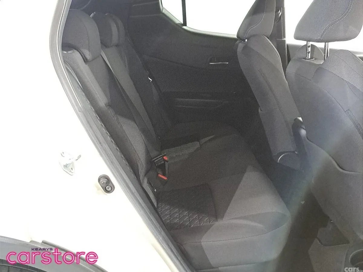 Toyota C-HR Hatchback, Petrol Hybrid, 2022, White