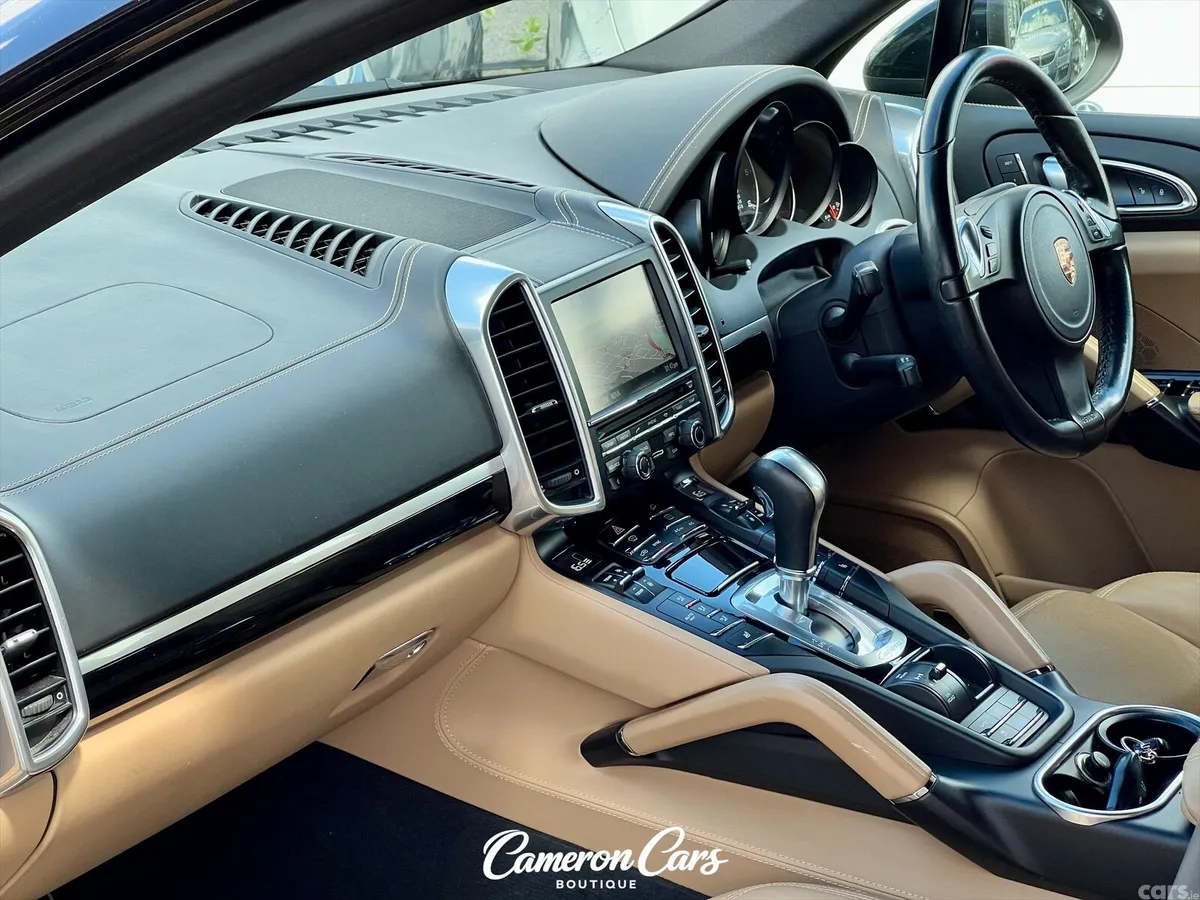 Porsche Cayenne SUV, Diesel, 2014, Black