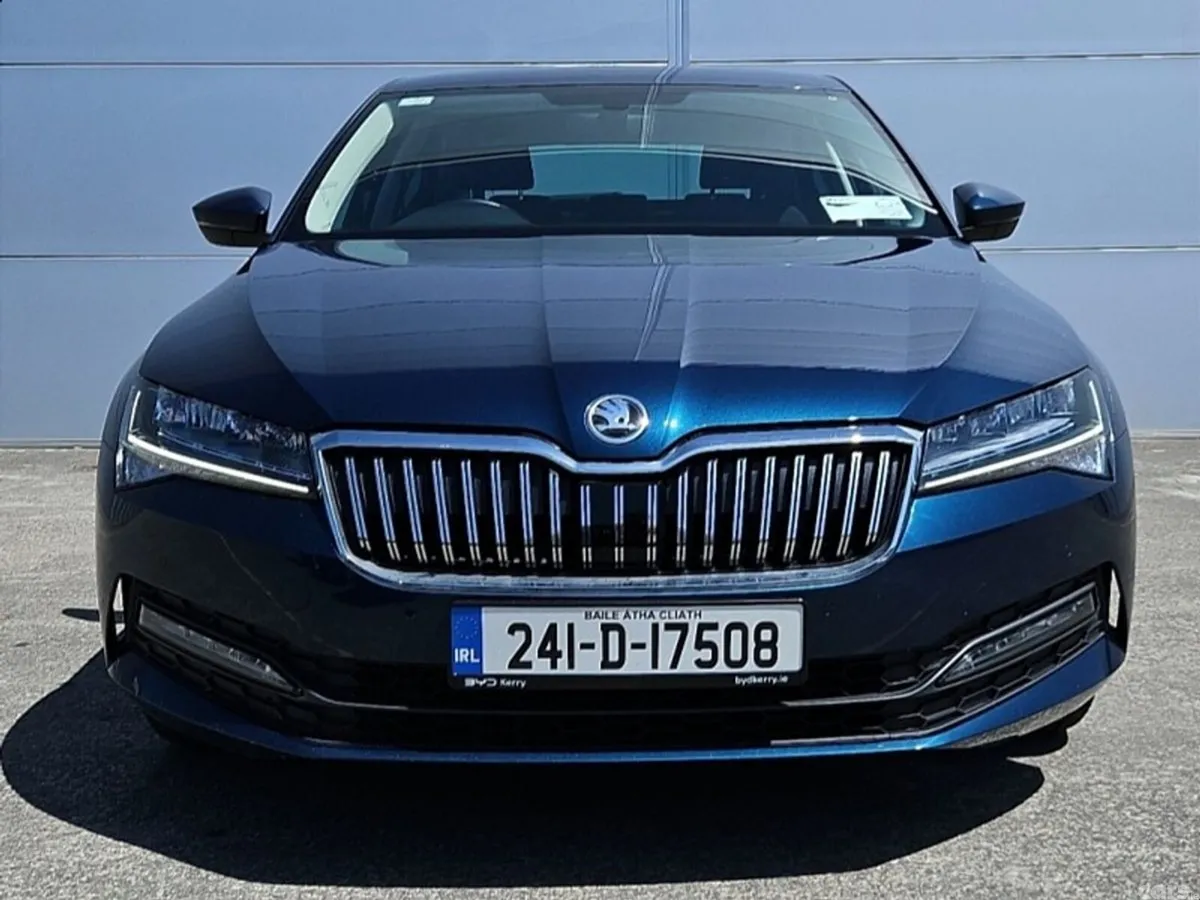 Skoda Superb Saloon, Diesel, 2024, Blue