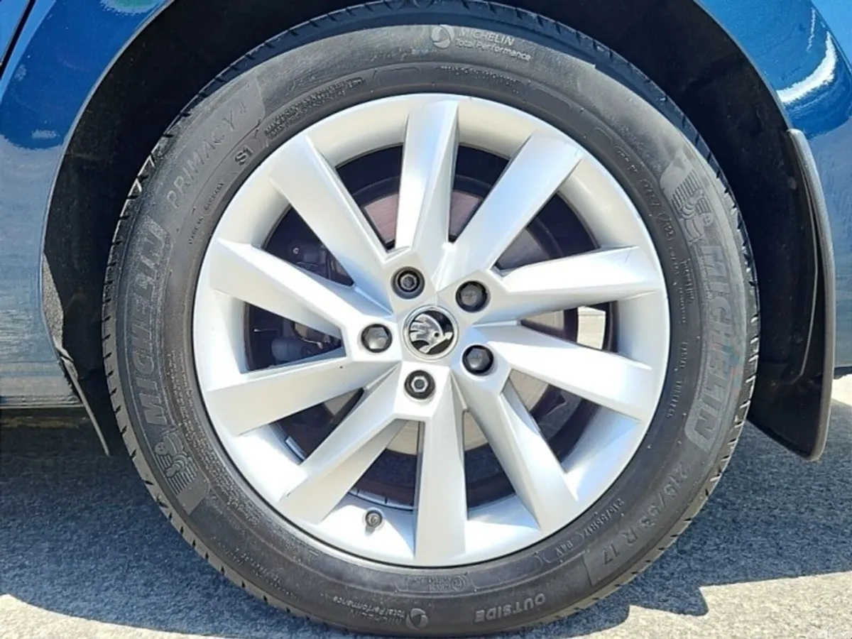 Skoda Superb Saloon, Diesel, 2024, Blue
