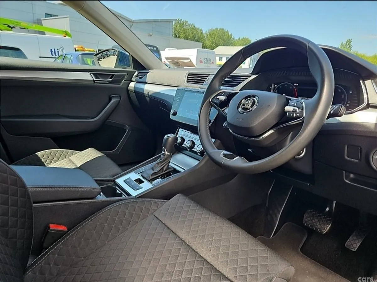 Skoda Superb Saloon, Diesel, 2024, Blue