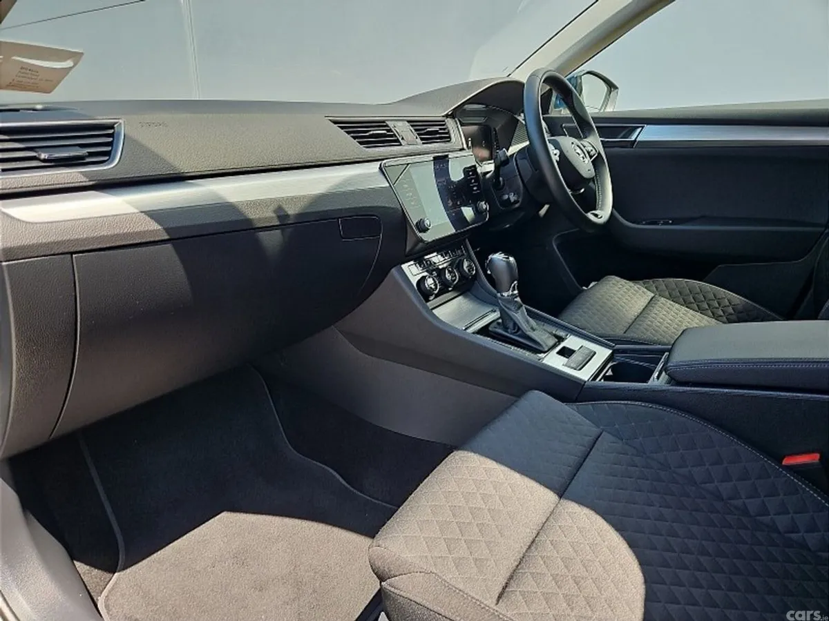 Skoda Superb Saloon, Diesel, 2024, Blue