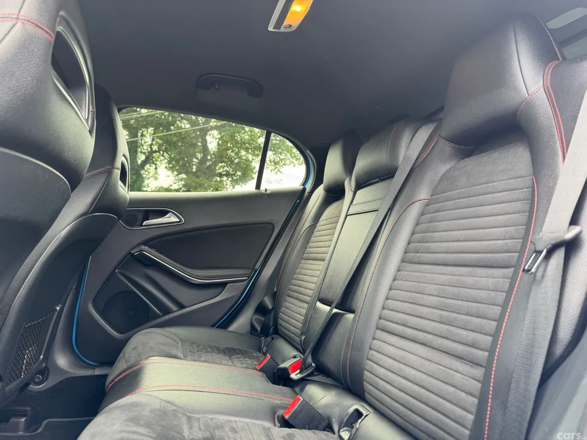 Mercedes-Benz GLA SUV, Diesel, 2017, Blue