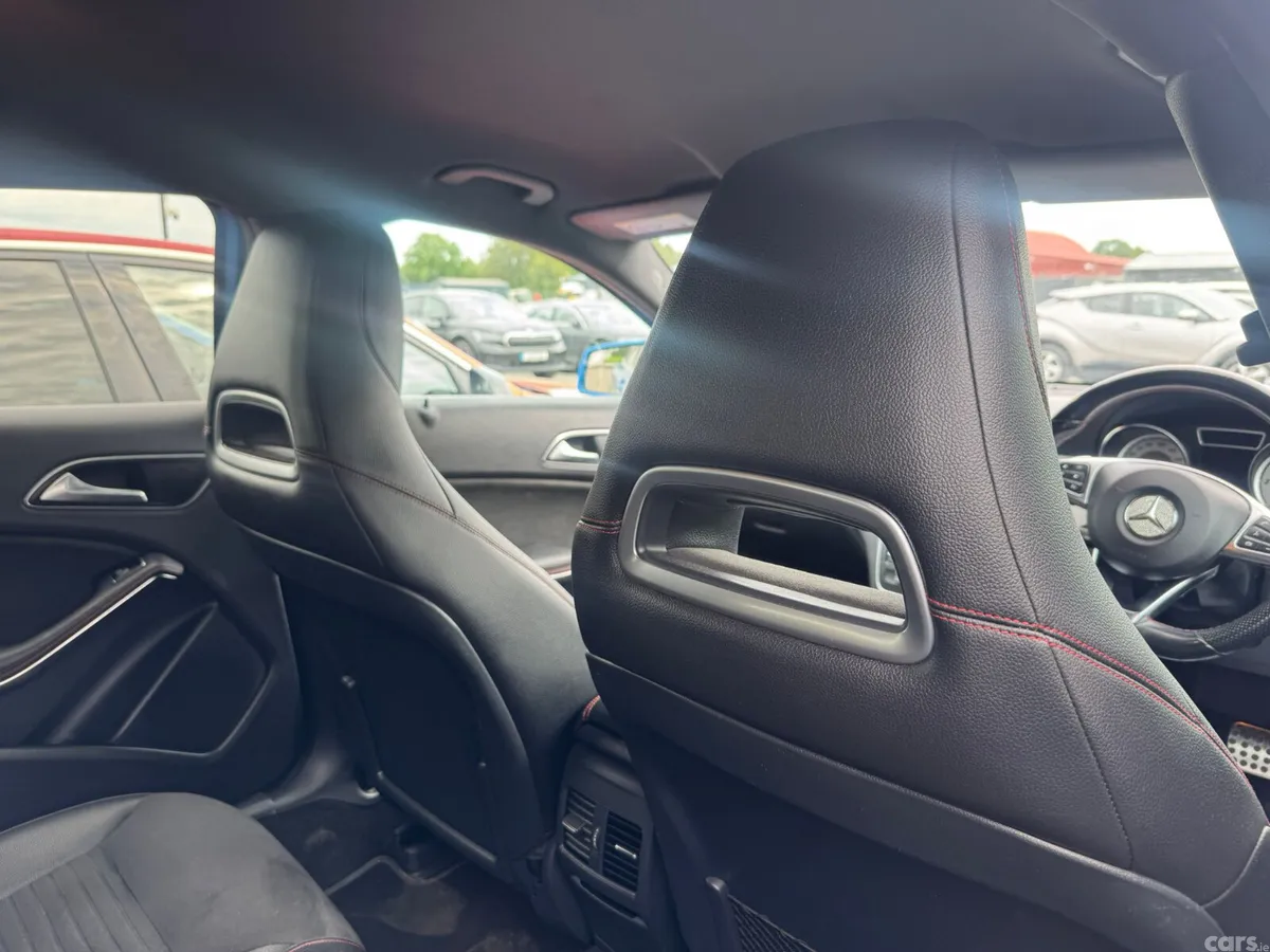Mercedes-Benz GLA SUV, Diesel, 2017, Blue