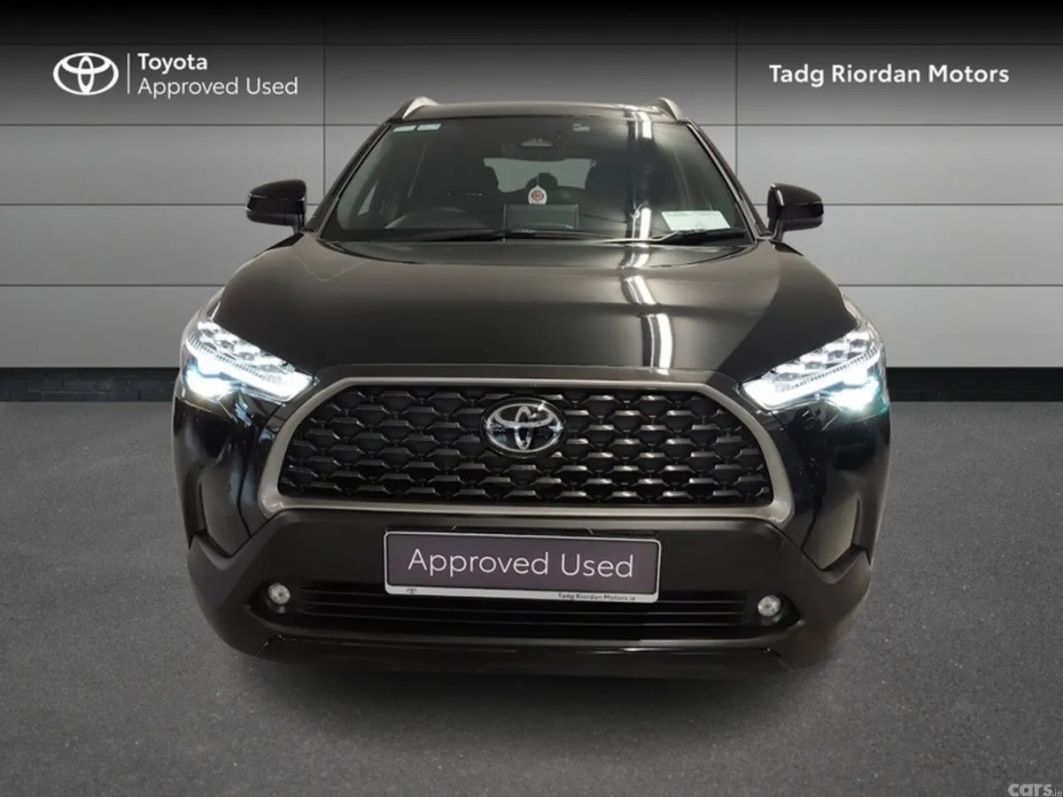 Toyota Corolla Cross Hatchback, Petrol Hybrid, 2024, Black