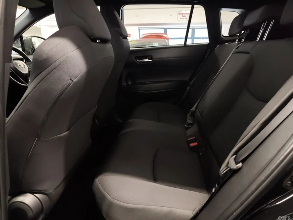 Toyota Corolla Cross Hatchback, Petrol Hybrid, 2024, Black