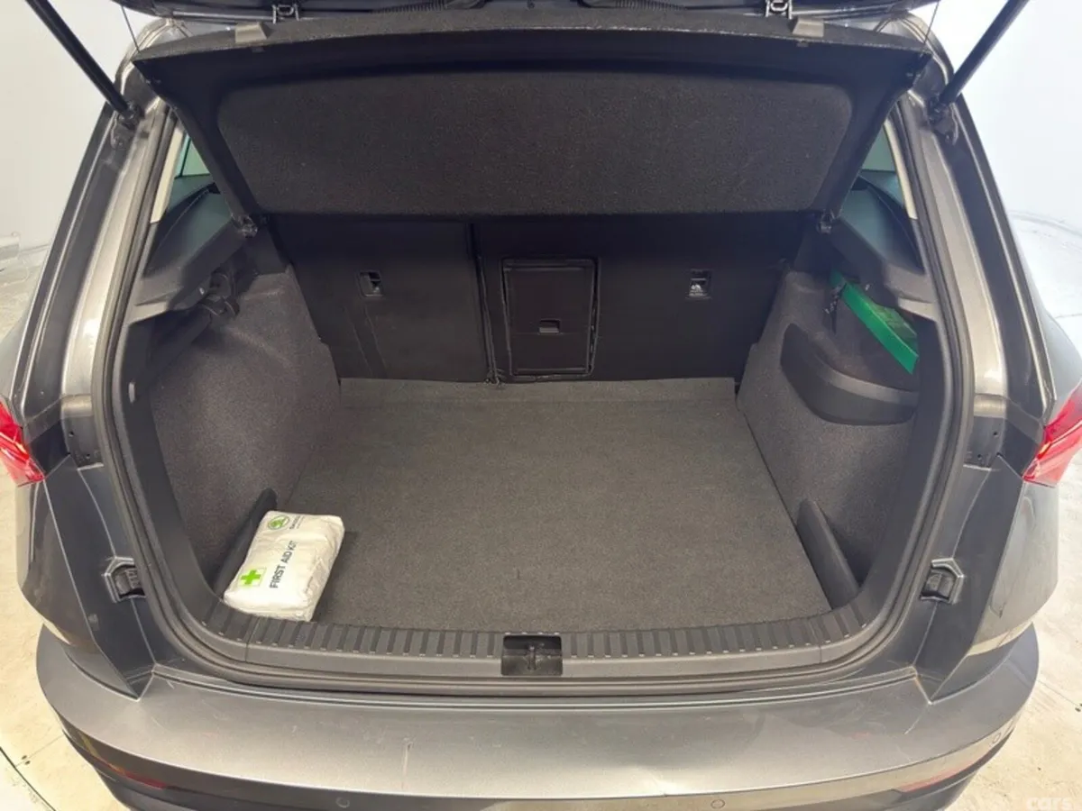 Skoda Karoq SUV, Petrol, 2023, Grey