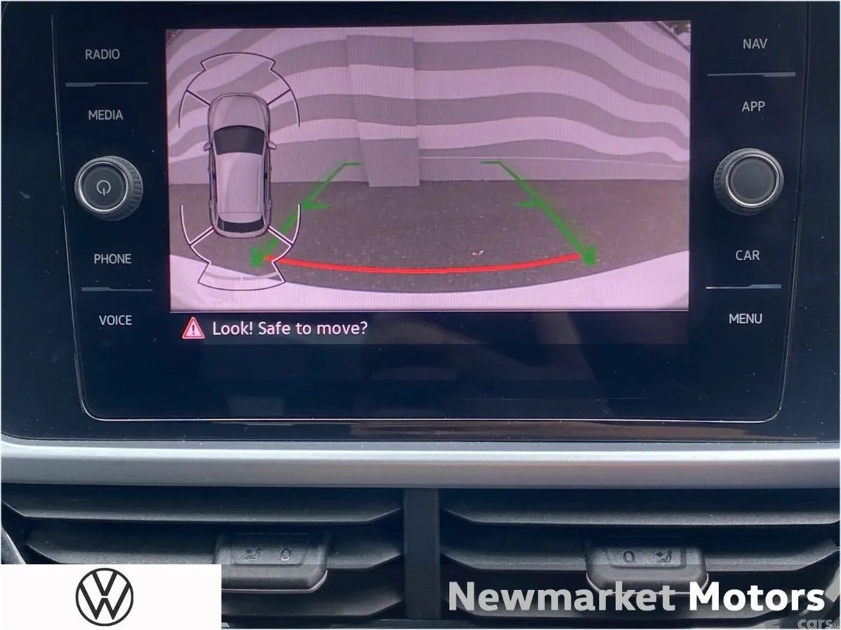 Volkswagen T-Roc SUV, Petrol, 2023, White