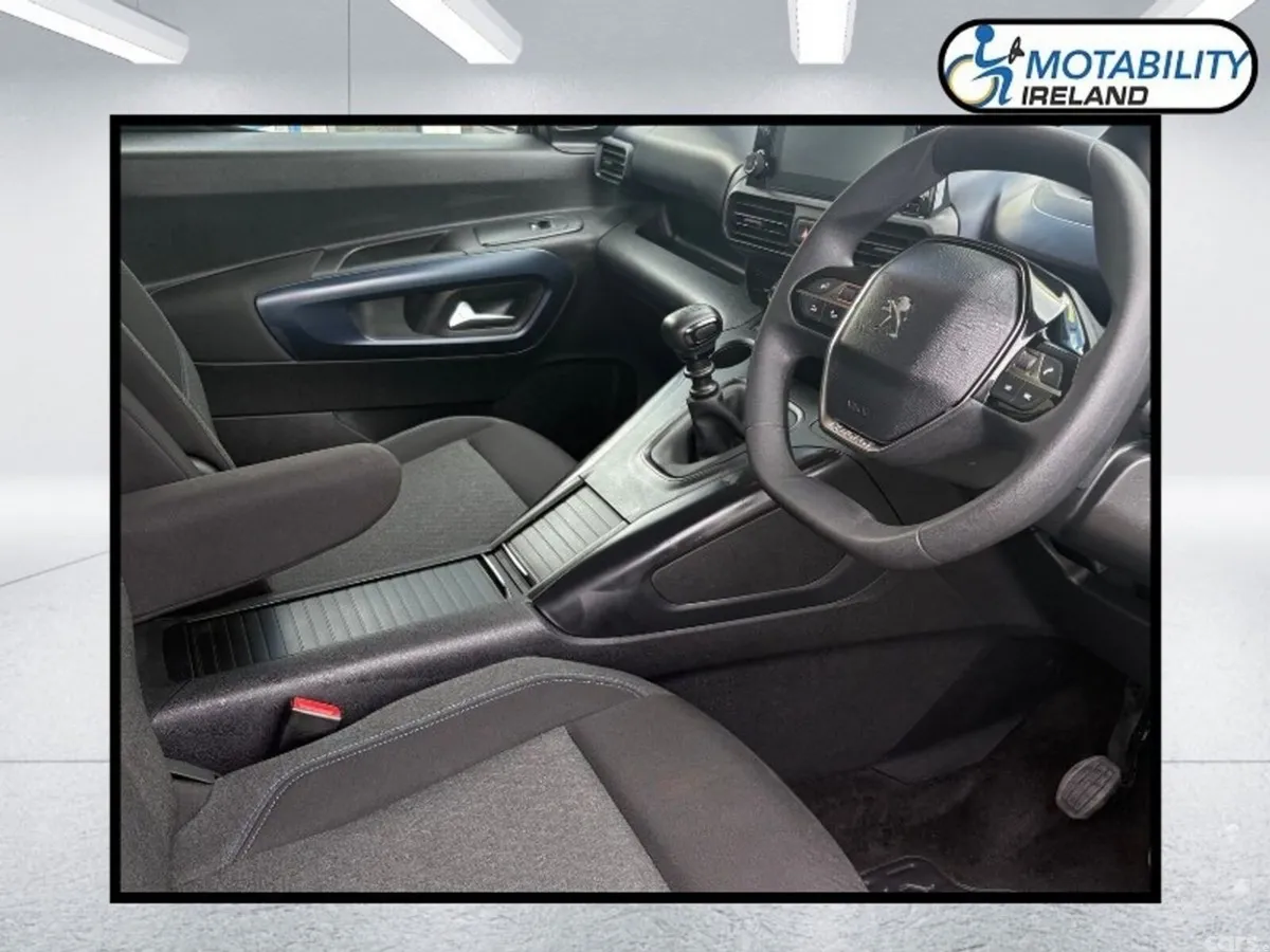 Peugeot Rifter MPV, Diesel, 2024, Black