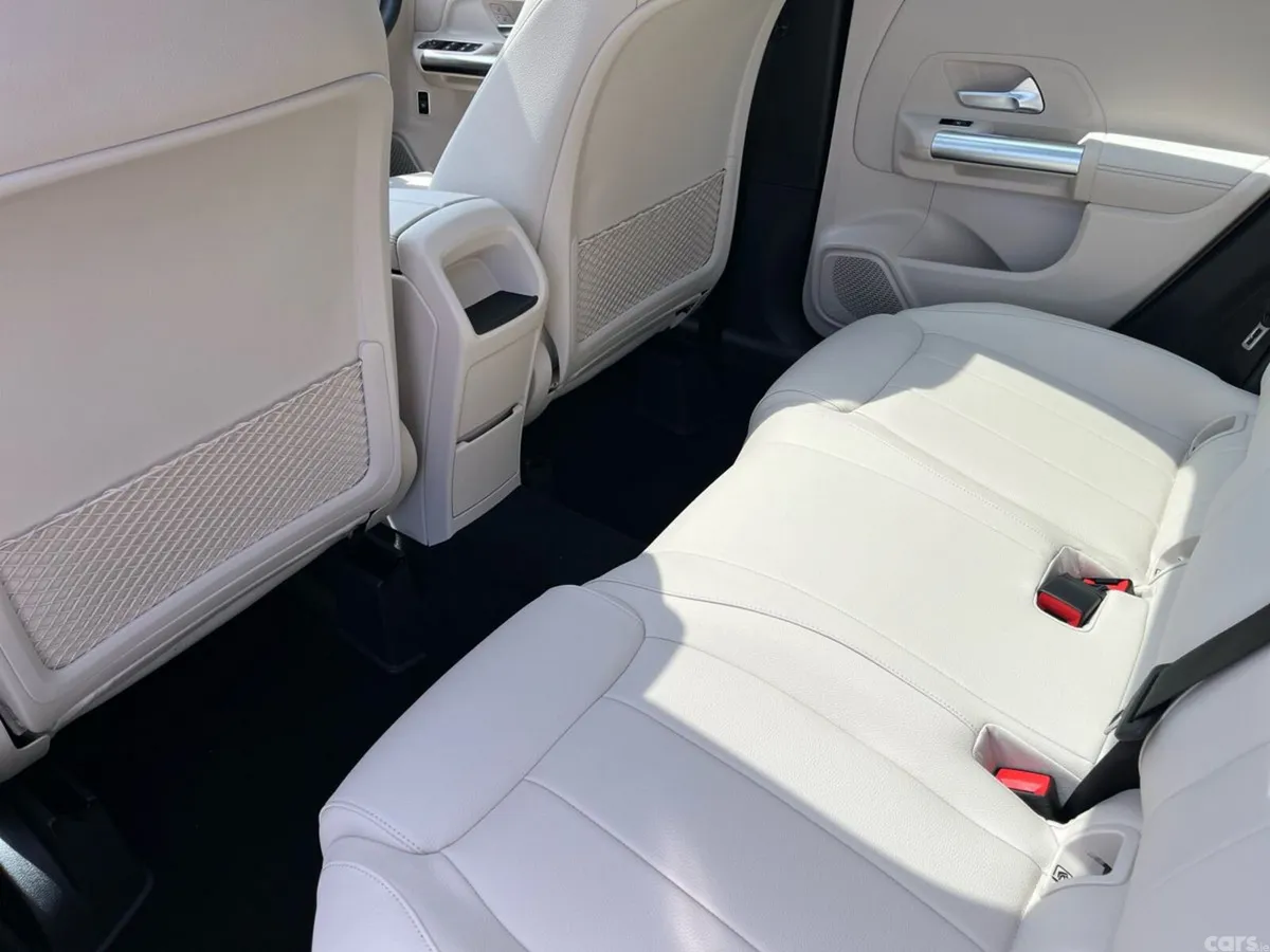 Mercedes-Benz GLA SUV, Diesel, 2026, Black