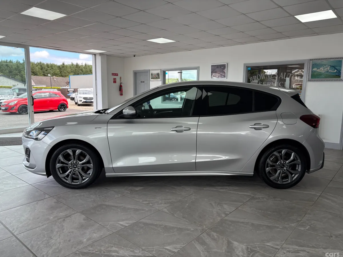 Ford Focus Hatchback, Petrol, 2024, Silver