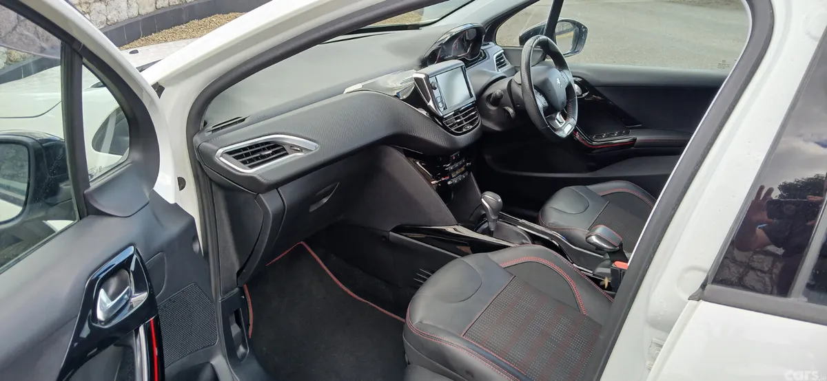 Peugeot 2008 SUV, Petrol, 2017, White