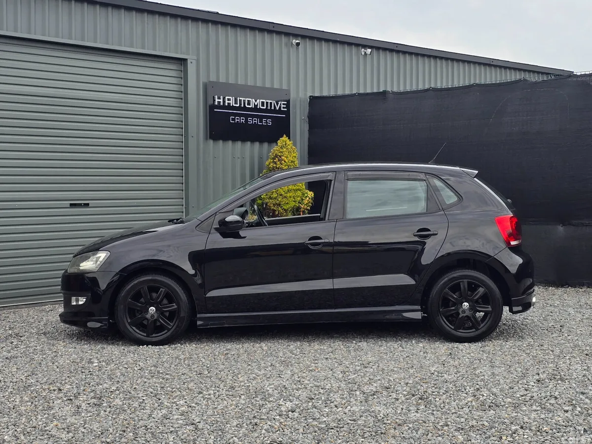 Volkswagen Polo Hatchback, Petrol, 2013, Black
