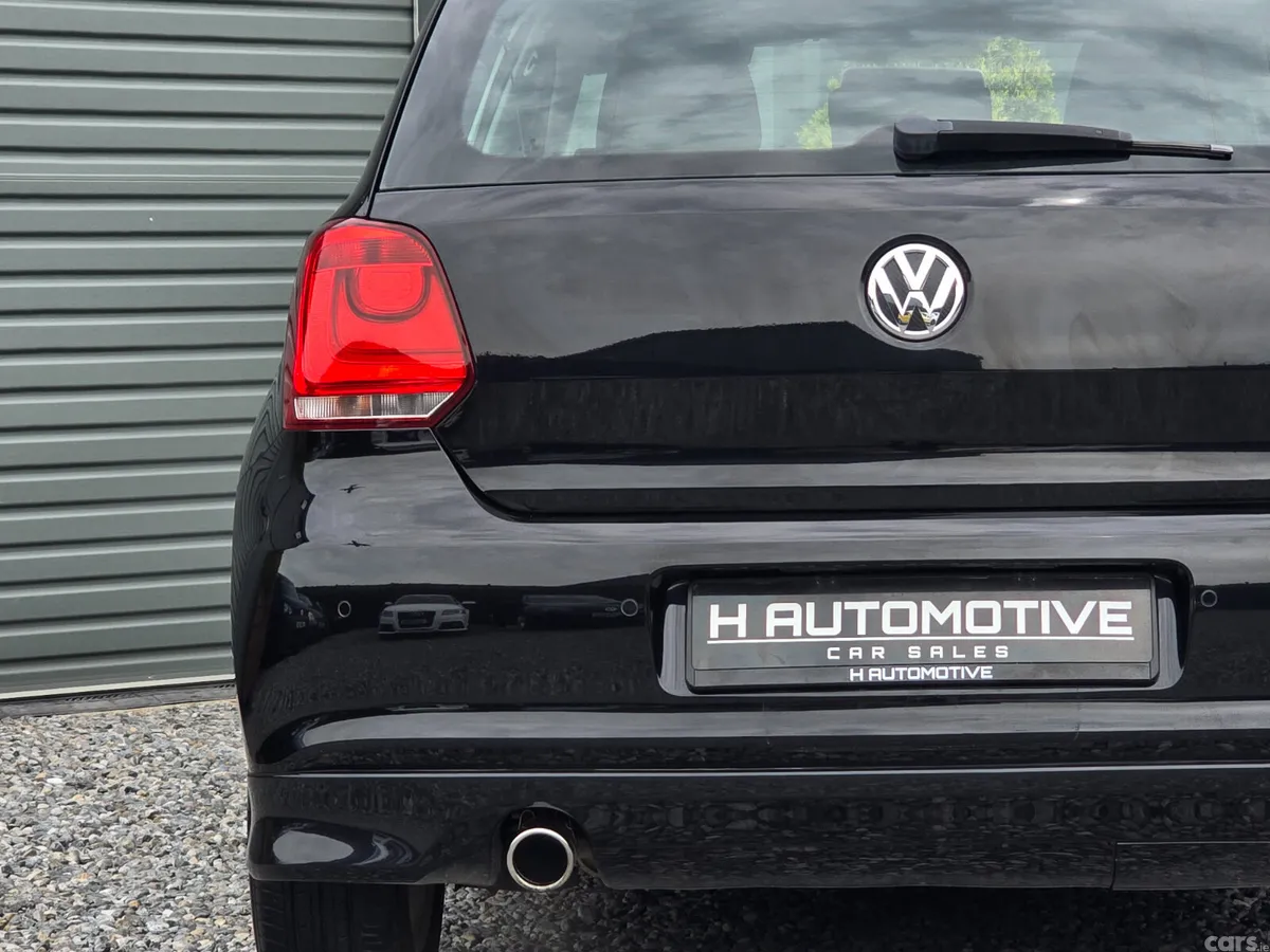 Volkswagen Polo Hatchback, Petrol, 2013, Black