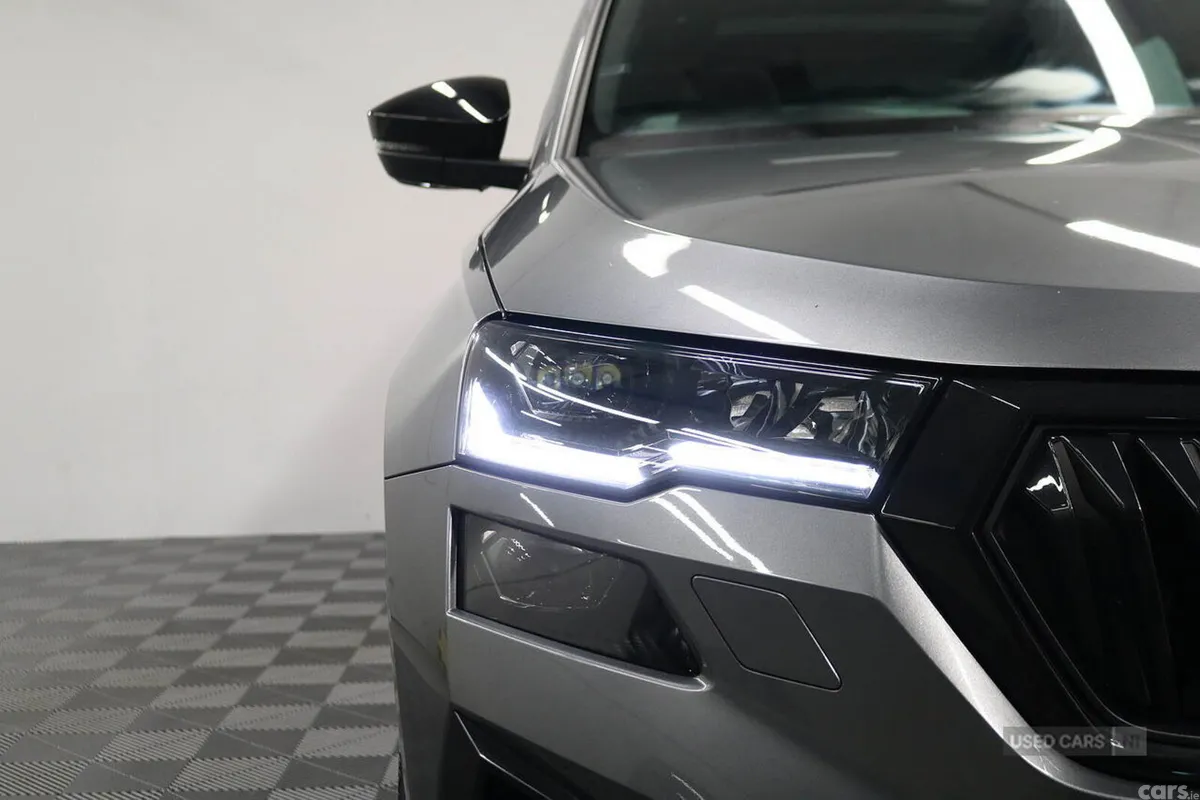 Skoda Karoq SUV, Petrol, 2023, Grey