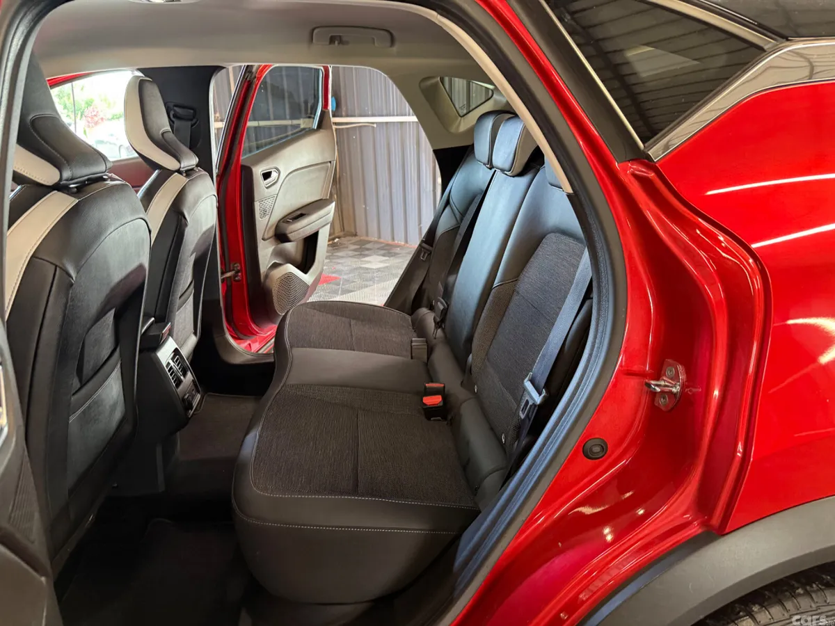 Renault Captur Hatchback, Petrol, 2020, Red