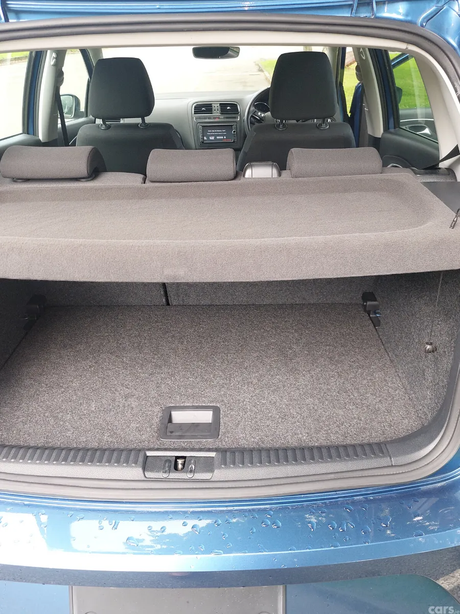 Volkswagen Polo Hatchback, Petrol, 2018, Blue