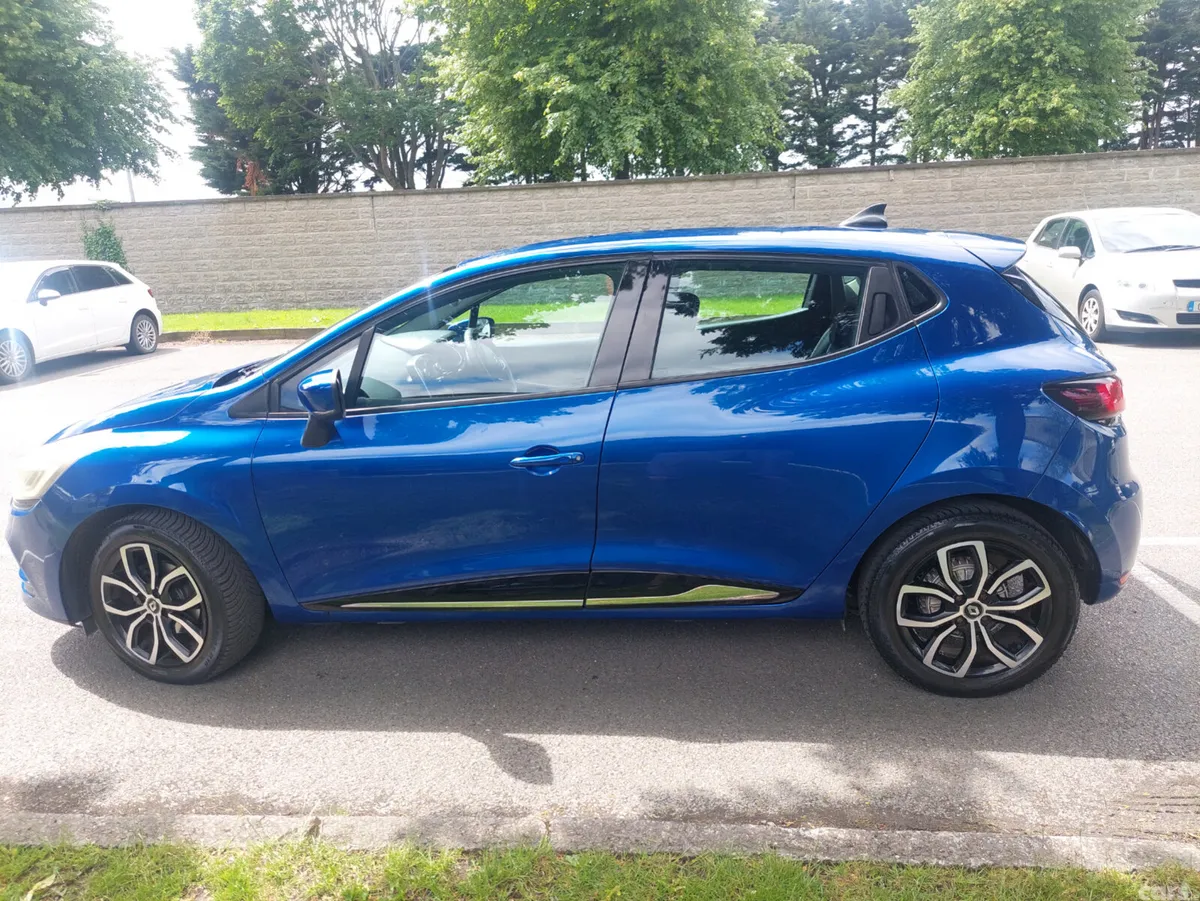 Renault Clio Hatchback, Petrol, 2017, Blue