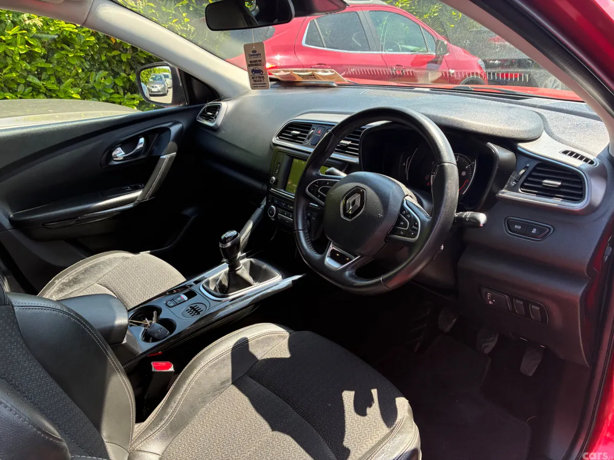 Renault Kadjar SUV, Diesel, 2017, Red