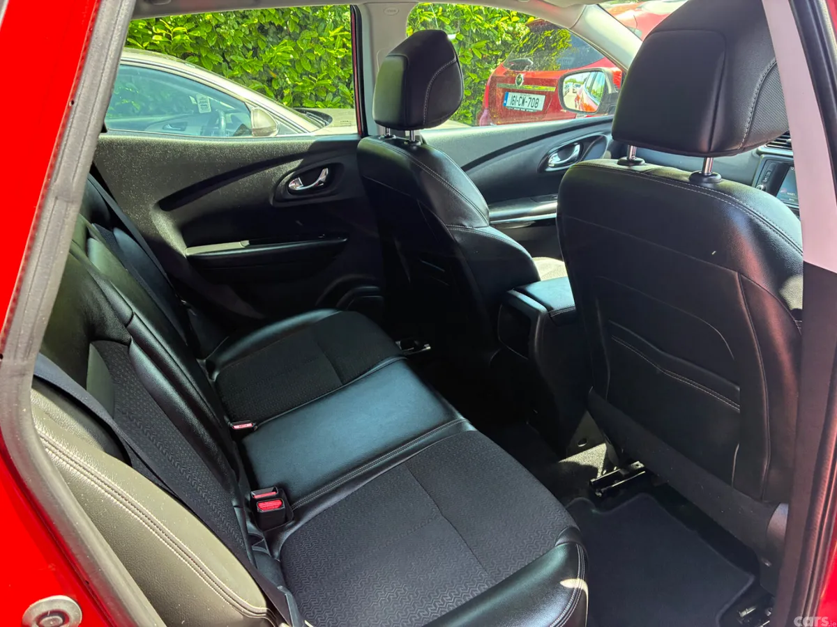 Renault Kadjar SUV, Diesel, 2017, Red