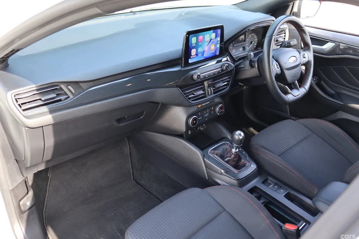 Ford Focus Hatchback, Diesel, 2020, White