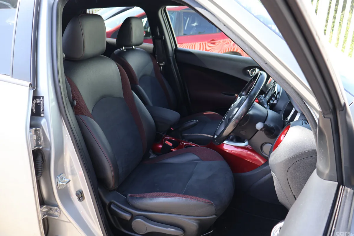 Nissan Juke SUV, Diesel, 2018, Grey